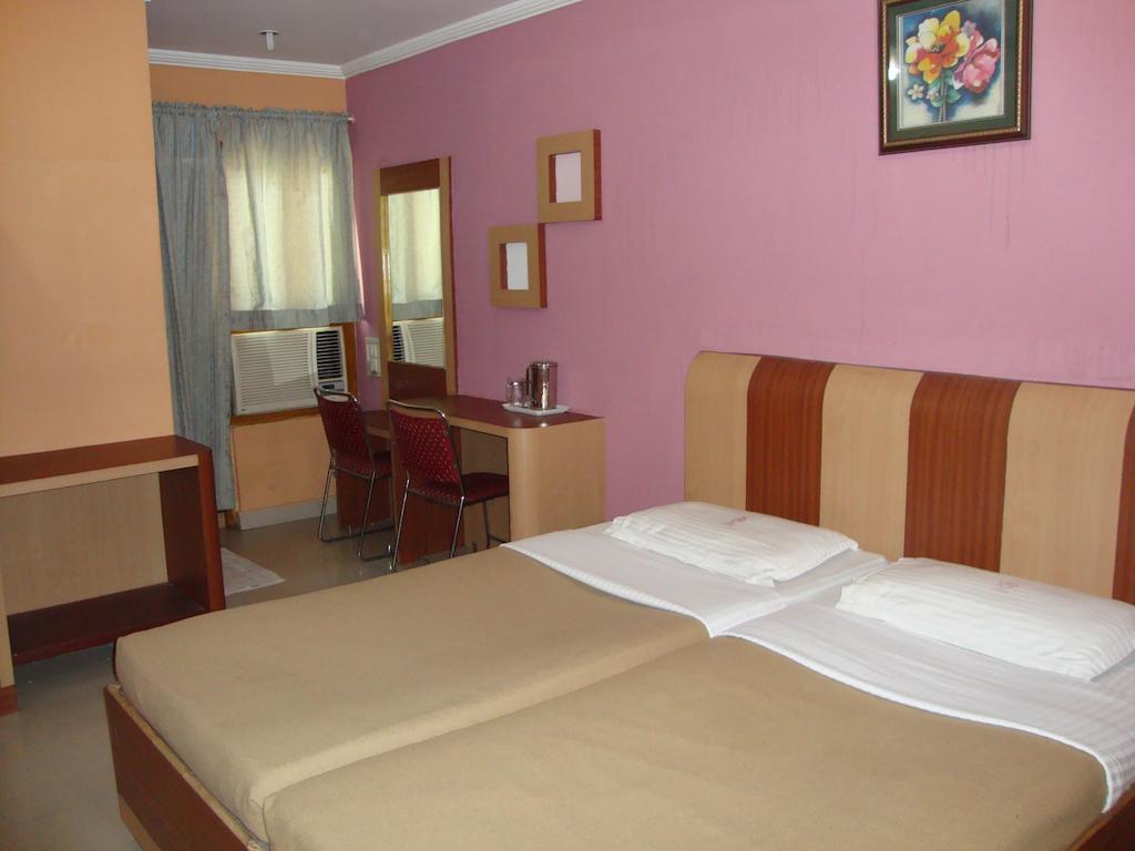 Bari International Hotel Bhubaneswar Cameră foto